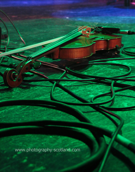 Learn to play the fiddle with Ros Gasson, in the String Circle fiddle class, Edinburgh