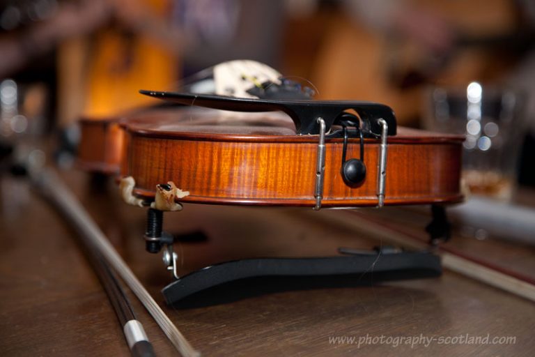 Playing a fiddle in tune Edinburgh fiddle class